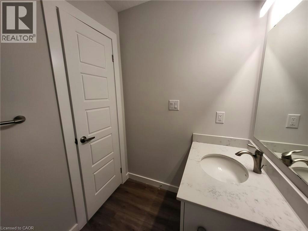 E10-118 Gravel Ridge Trail, Kitchener, ON, N2E 0B8 - 16
