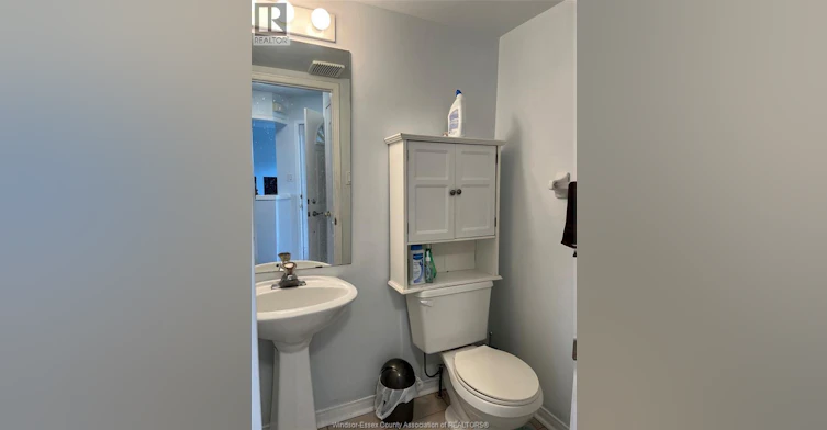 1010 Silverdale, Windsor, ON, N9G 2R8 - 8