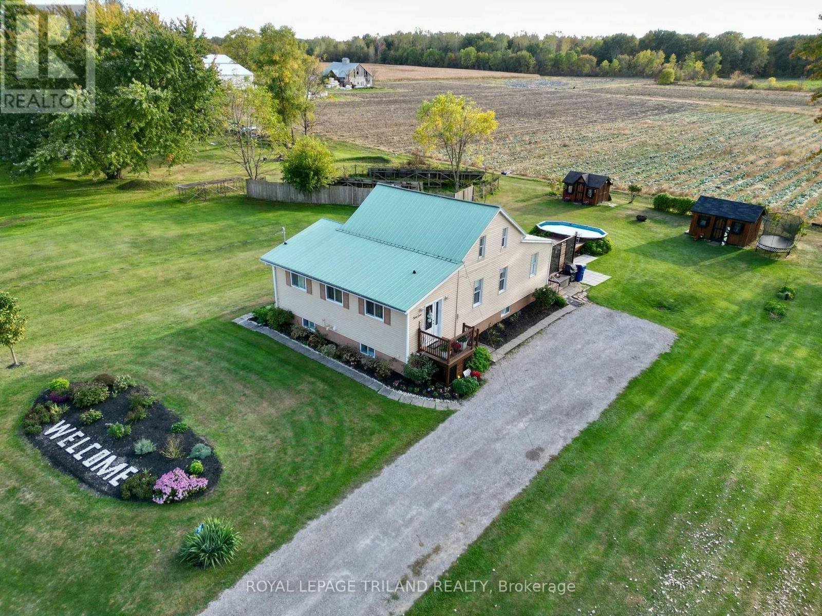 37 Broadway Street, Newbury, ON, N0L 1Z0