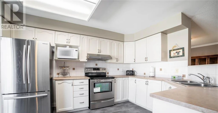 40 Alameda Way, Ottawa, ON, K2J 5B3 - 8