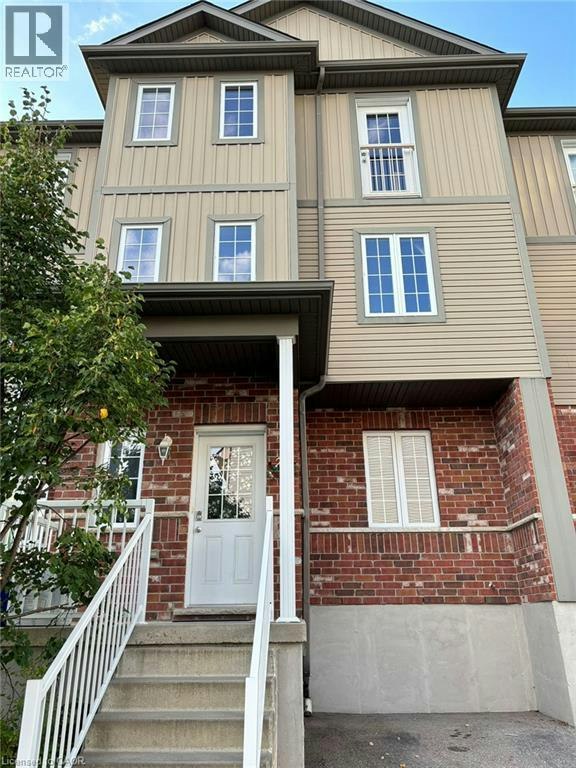 24-55 Mooregate Crescent, Kitchener, ON, N2M 2E9