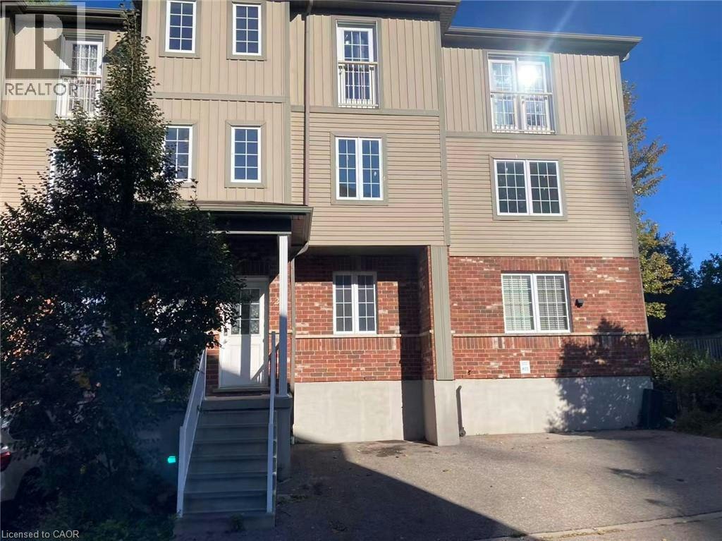 24-55 Mooregate Crescent, Kitchener, ON, N2M 2E9