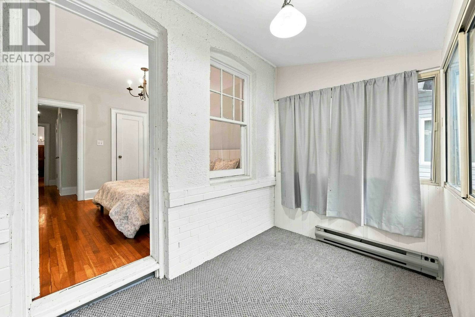 UPPER-14 Kilbarry Road, Toronto, ON, M5P 1K5 - 17