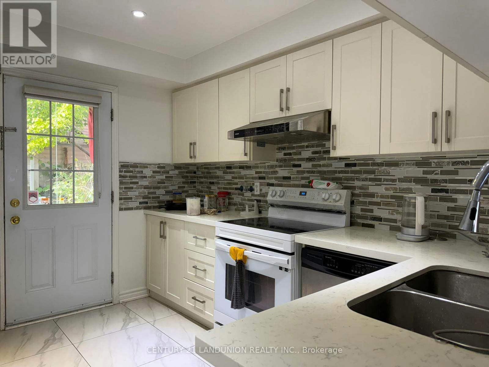9544 Sheppard Avenue E, Toronto, ON, M1B 5Z4 - 5