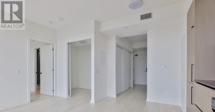 2406-1285 Dupont Street, Toronto, ON, M6H 0E3 - 8