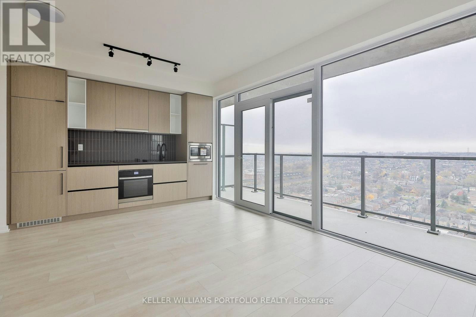 2406-1285 Dupont Street, Toronto, ON, M6H 0E3