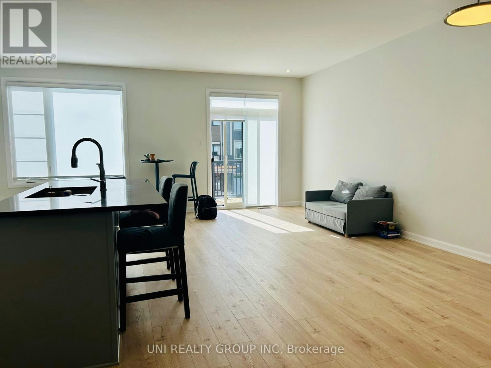772 Tadpole Crescent, Ottawa, ON, K2J 7M9 - 5