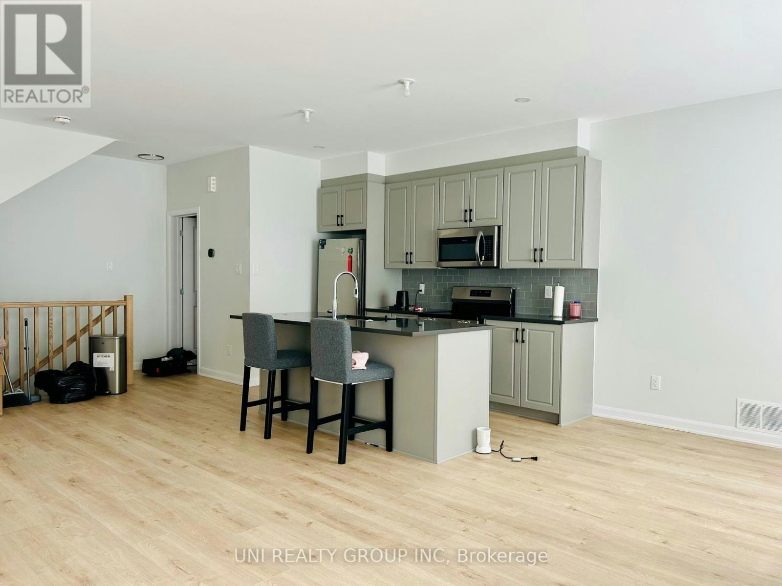 772 Tadpole Crescent, Ottawa, ON, K2J 7M9 - 8