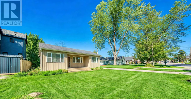 242 Simcoe Avenue, Georgina, ON, L4P 2H8 - 8