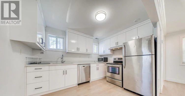 242 Simcoe Avenue, Georgina, ON, L4P 2H8 - 16