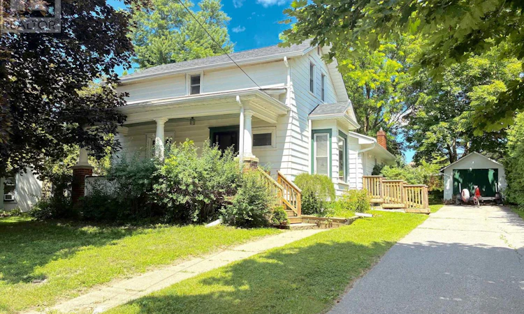35 Main Street S