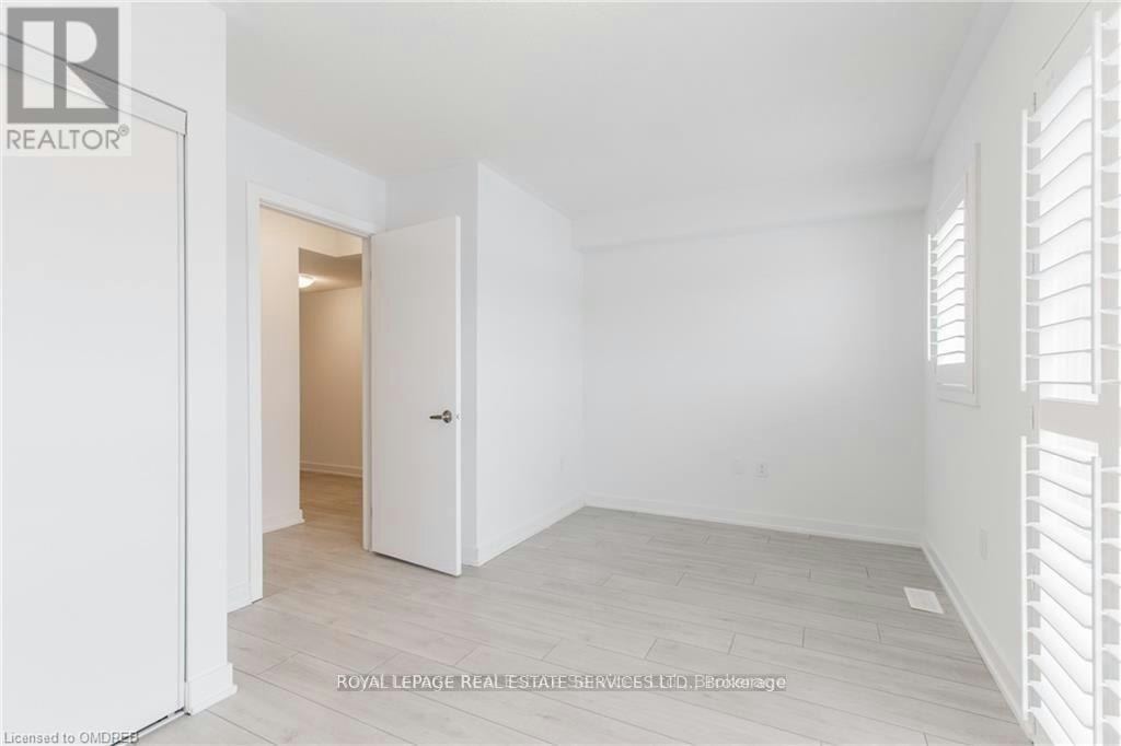 3047 Cherry Blossom, Burlington, ON, L7M 2A9 - 6