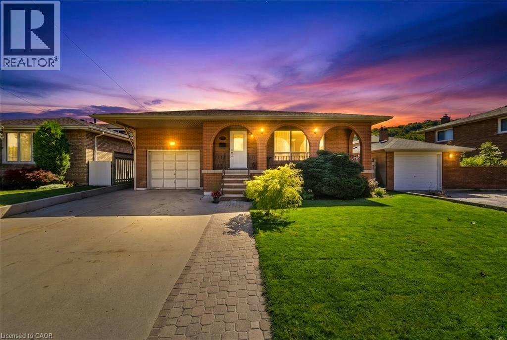 139 Glen Valley Drive, Hamilton, ON, L8K 6A1