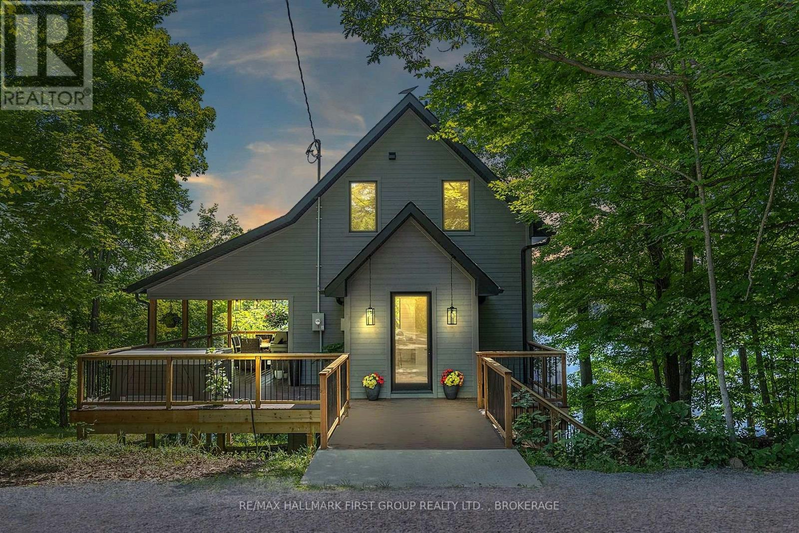 1005 Macdonald Lane, South Frontenac, ON, K0H 2L0