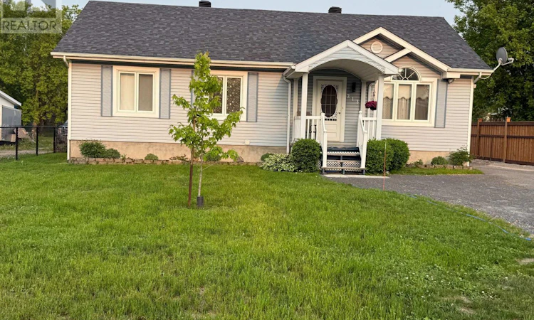 213 Longueuil Street