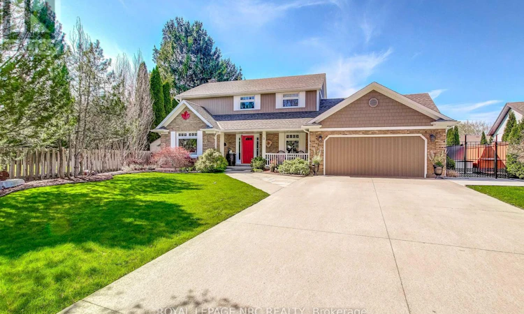 3 Lower Canada Drive