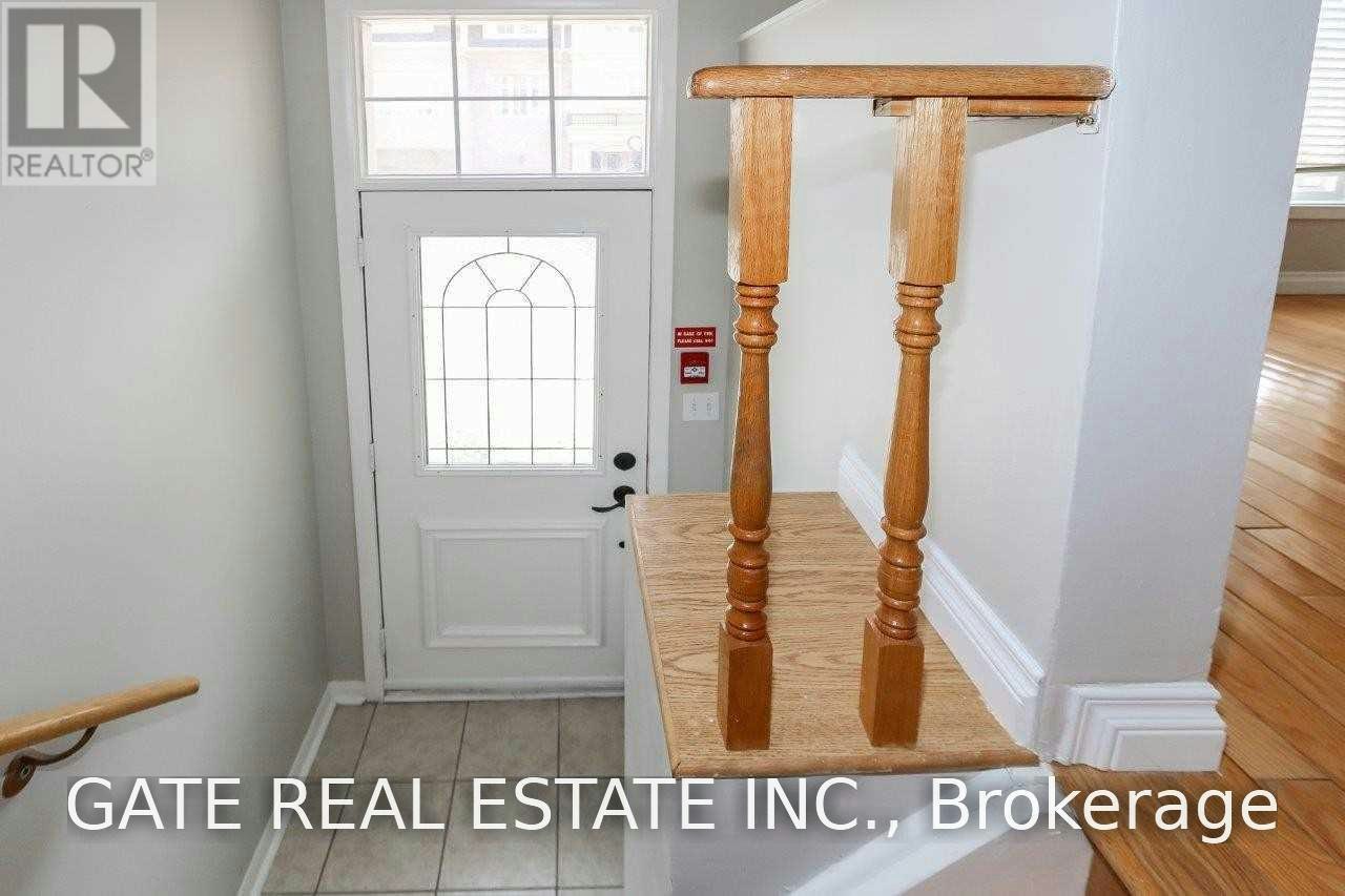 3-1250 St Martins Drive, Pickering, ON, L1W 1J3 - 3