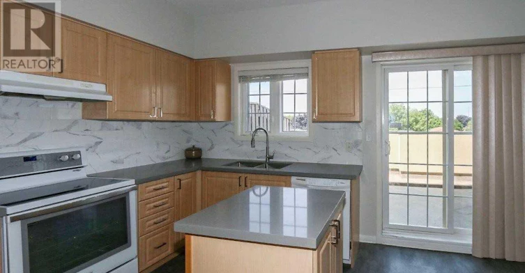 3-1250 St Martins Drive, Pickering, ON, L1W 1J3 - 5
