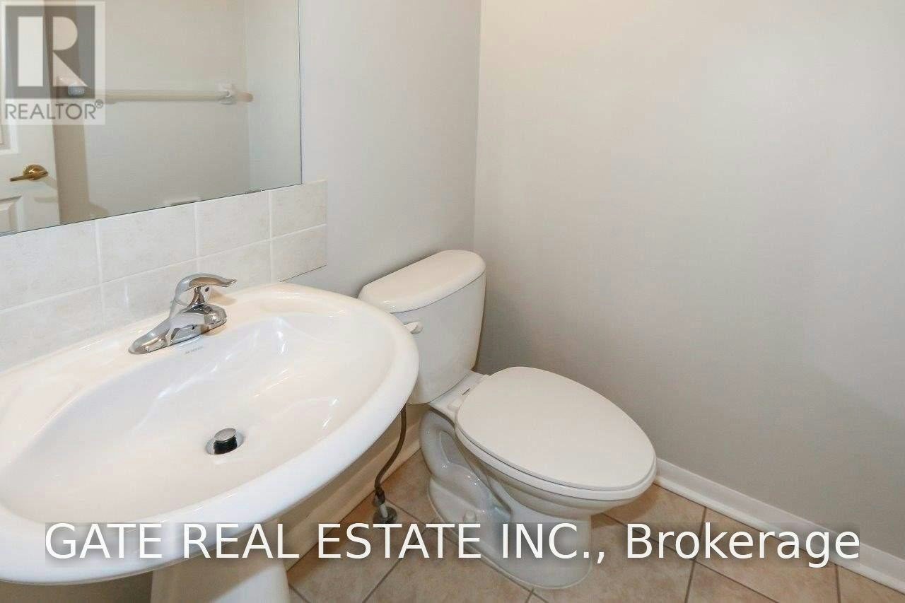 3-1250 St Martins Drive, Pickering, ON, L1W 1J3 - 9