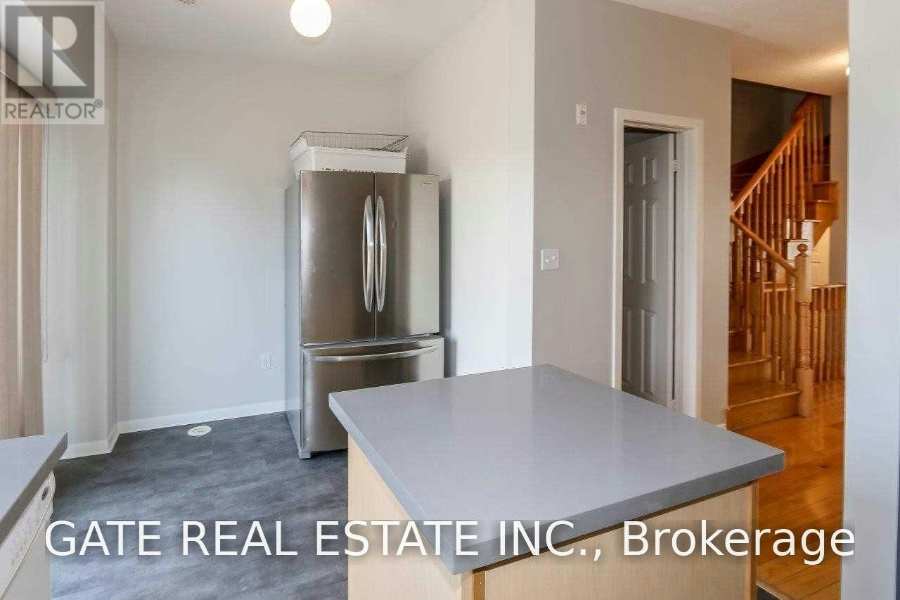 3-1250 St Martins Drive, Pickering, ON, L1W 1J3 - 7
