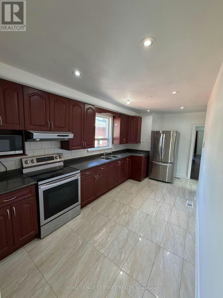 MAIN-109 Hiscock Boulevard, Toronto, ON, M1G 1T3