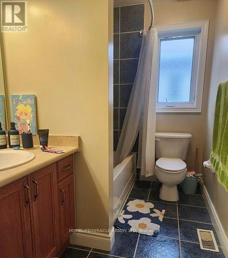 388 Thomas Slee Drive, Kitchener, ON, N2P 2X5 - 7