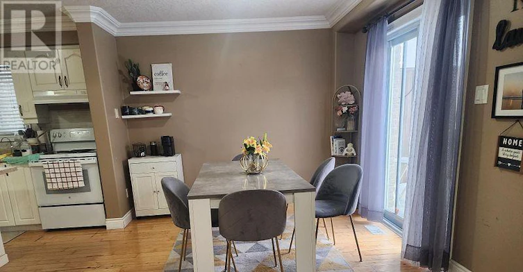 388 Thomas Slee Drive, Kitchener, ON, N2P 2X5 - 3