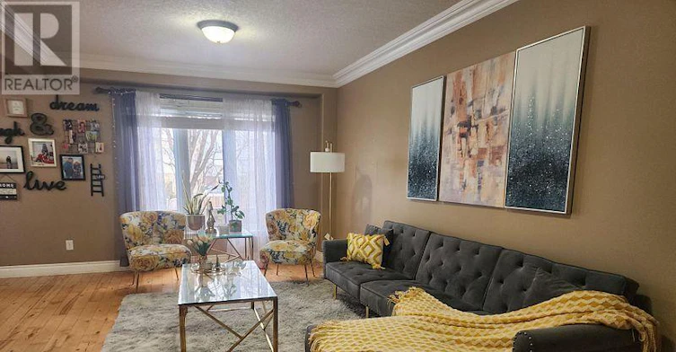 388 Thomas Slee Drive, Kitchener, ON, N2P 2X5 - 2