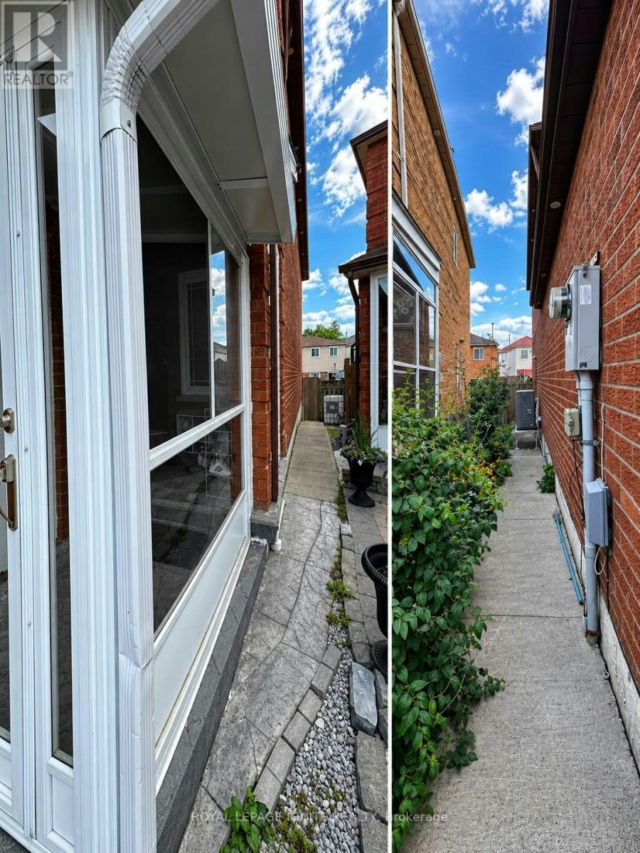 32 Marsdale Crescent, Toronto, ON, M1X 1G7 - 2