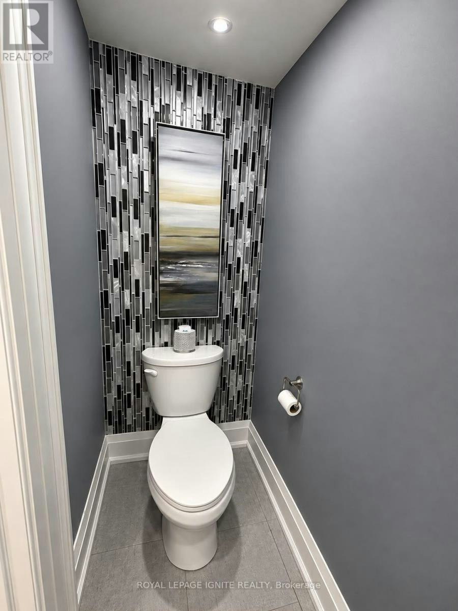 32 Marsdale Crescent, Toronto, ON, M1X 1G7 - 7