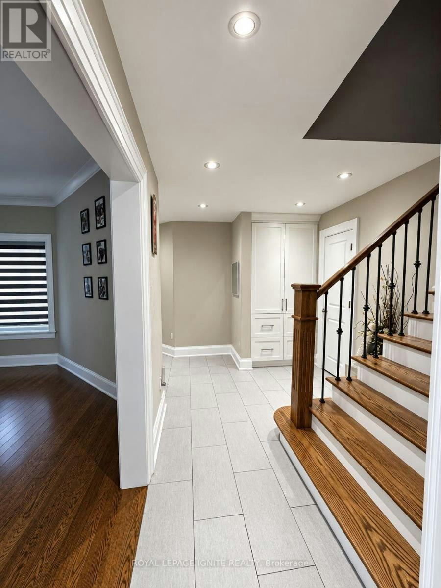 32 Marsdale Crescent, Toronto, ON, M1X 1G7 - 9