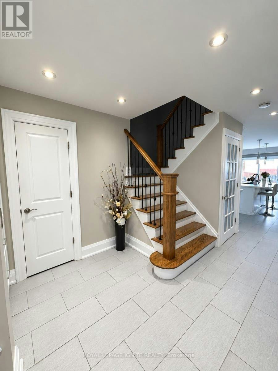 32 Marsdale Crescent, Toronto, ON, M1X 1G7 - 6