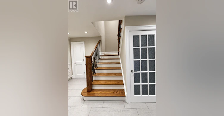 32 Marsdale Crescent, Toronto, ON, M1X 1G7 - 16