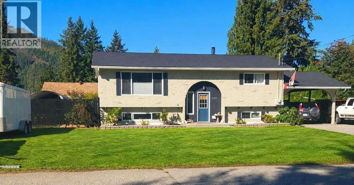 606 Gillis Avenue, Sicamous, BC, V0E 2V1