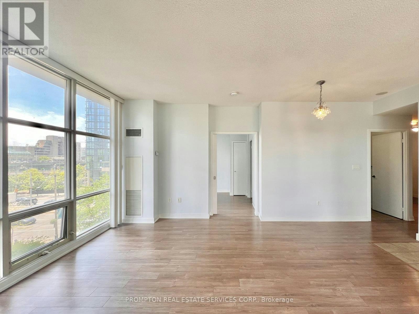 203-9 Spadina Avenue, Toronto, ON, M5V 3V5 - 5