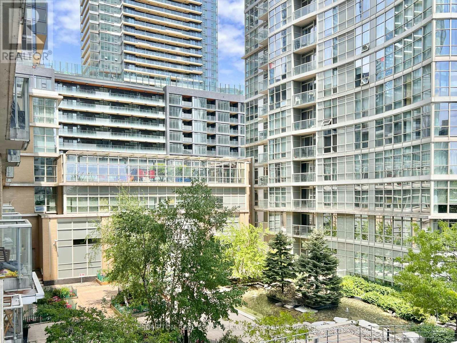 203-9 Spadina Avenue, Toronto, ON, M5V 3V5 - 21