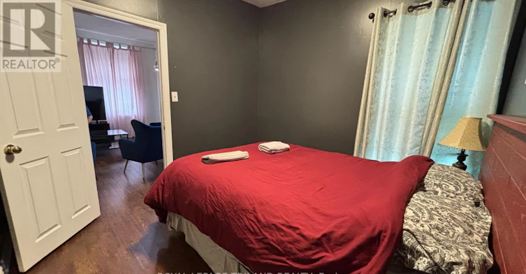 MAIN-279 Charlotte Street, Port Stanley, ON, N5L 1A8 - 5