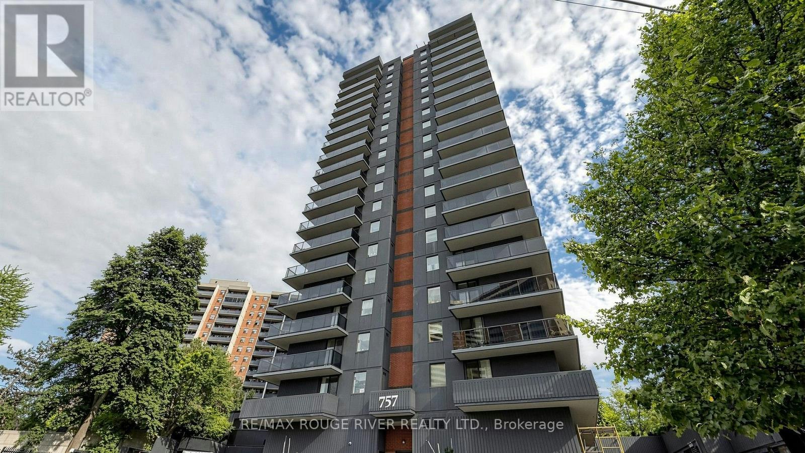 206-757 Victoria Park Avenue, Toronto, ON, M4C 5N8