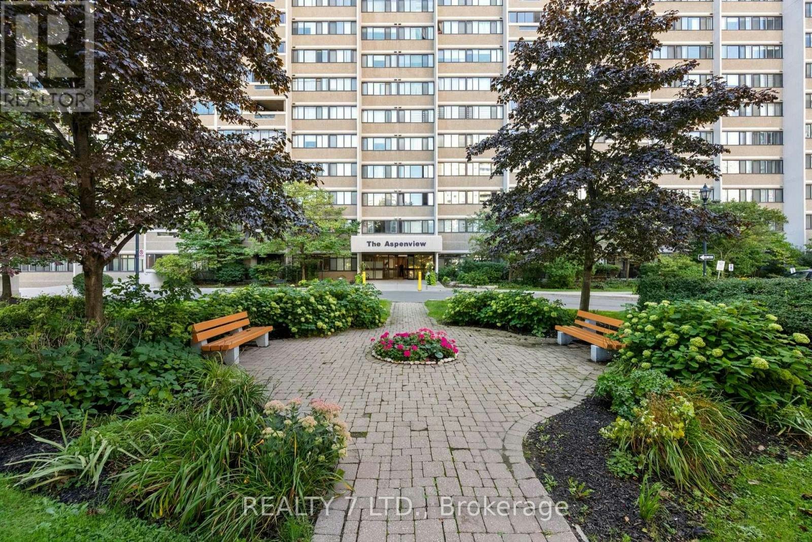 1507-50 Elm Drive E, Mississauga, ON, L5A 3X2 - 2
