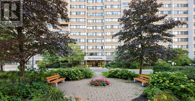 1507-50 Elm Drive E, Mississauga, ON, L5A 3X2 - 2