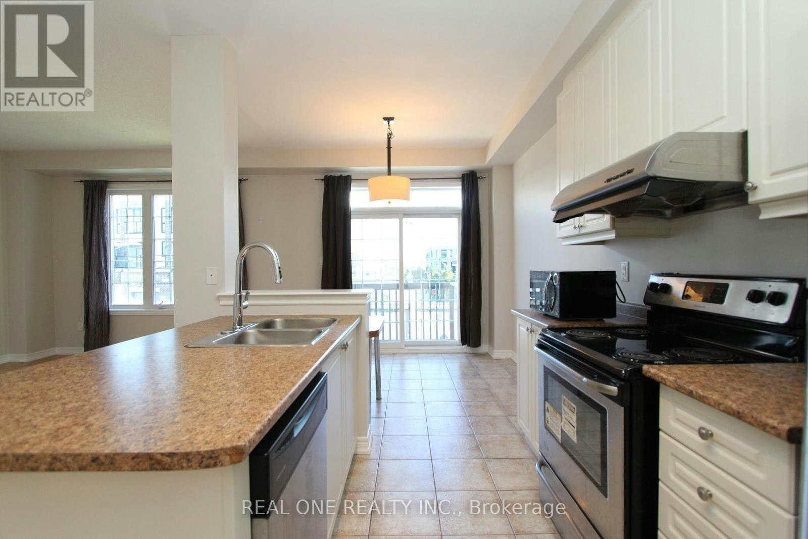 87 Hammersly Boulevard, Markham, ON, L6E 0L1 - 4