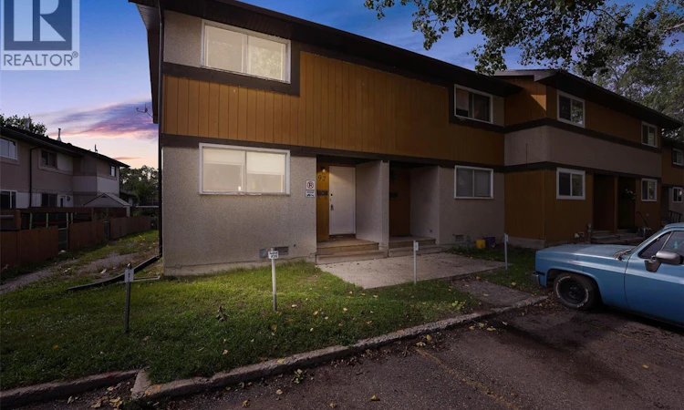 97 Mackenzie Way