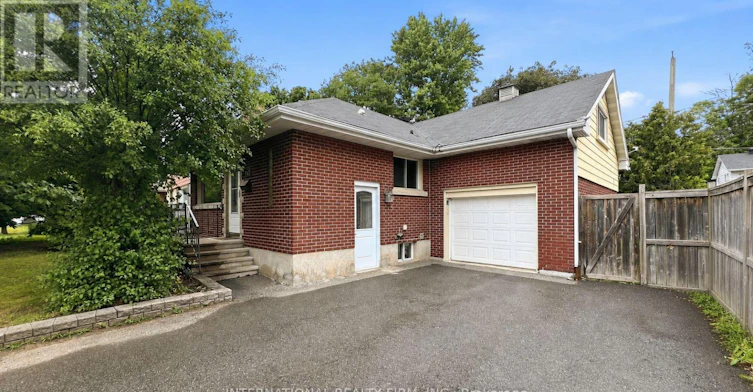 1213 Erindale Drive, Ottawa, ON, K2C 2G2 - 2
