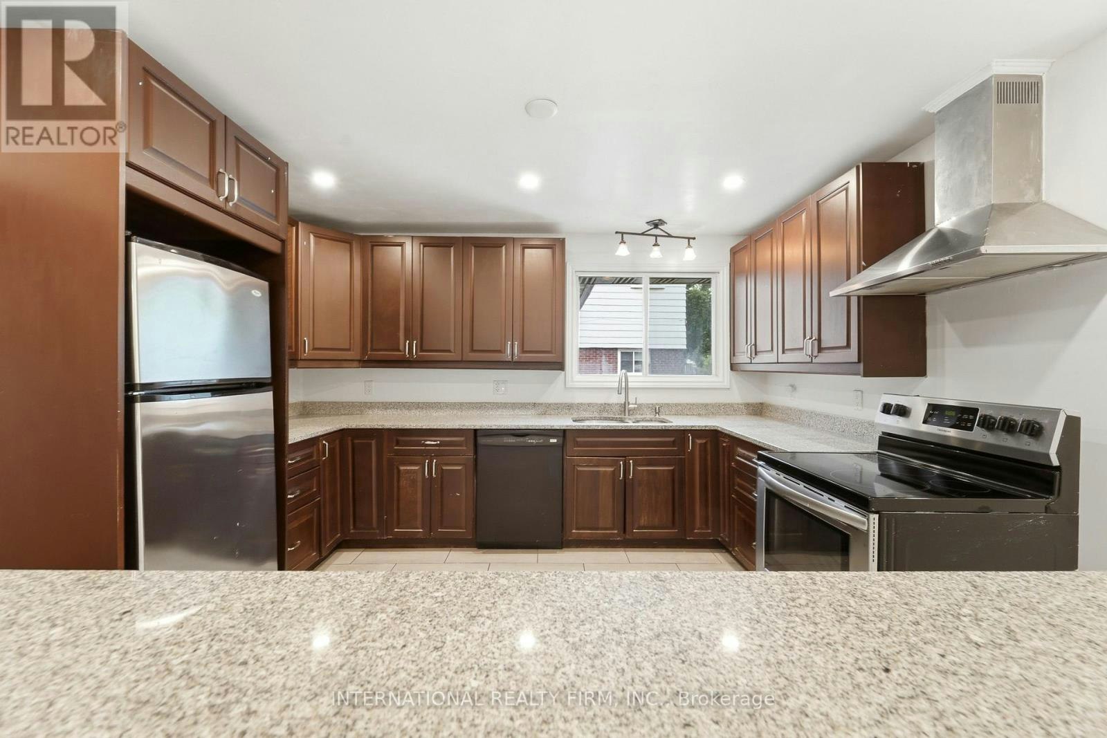 1213 Erindale Drive, Ottawa, ON, K2C 2G2 - 15