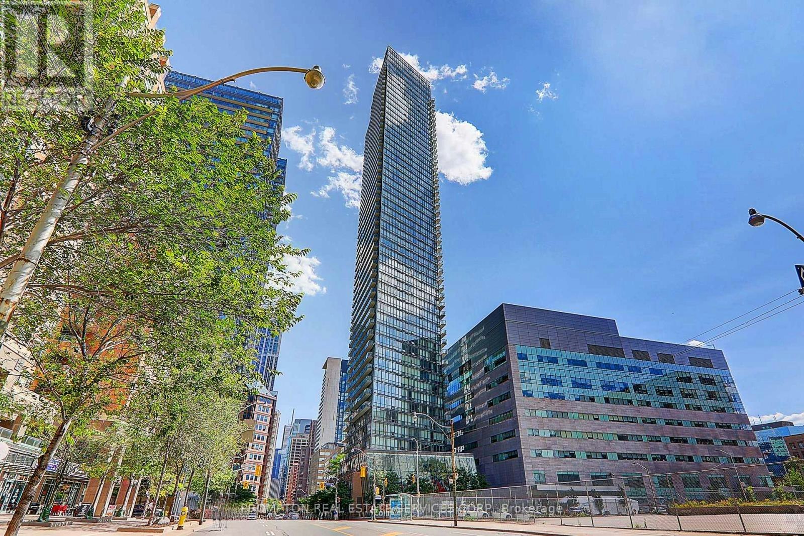 4903-832 Bay Street, Toronto, ON, M5S 1Z6