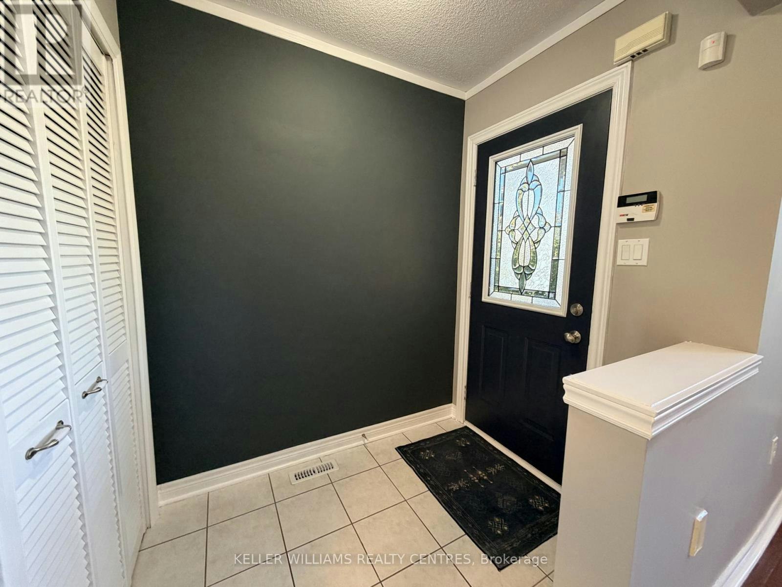 111 Bentley Crescent, Barrie, ON, L4N 0Z1 - 5
