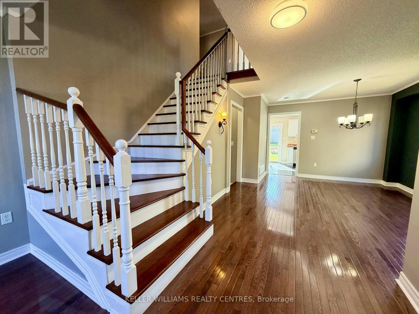 111 Bentley Crescent, Barrie, ON, L4N 0Z1 - 8