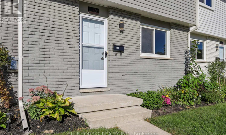 431 Griffith Street