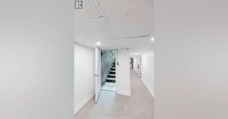 BSMT-210 Shaw Street, Toronto, ON, M6J 2W8 - 24