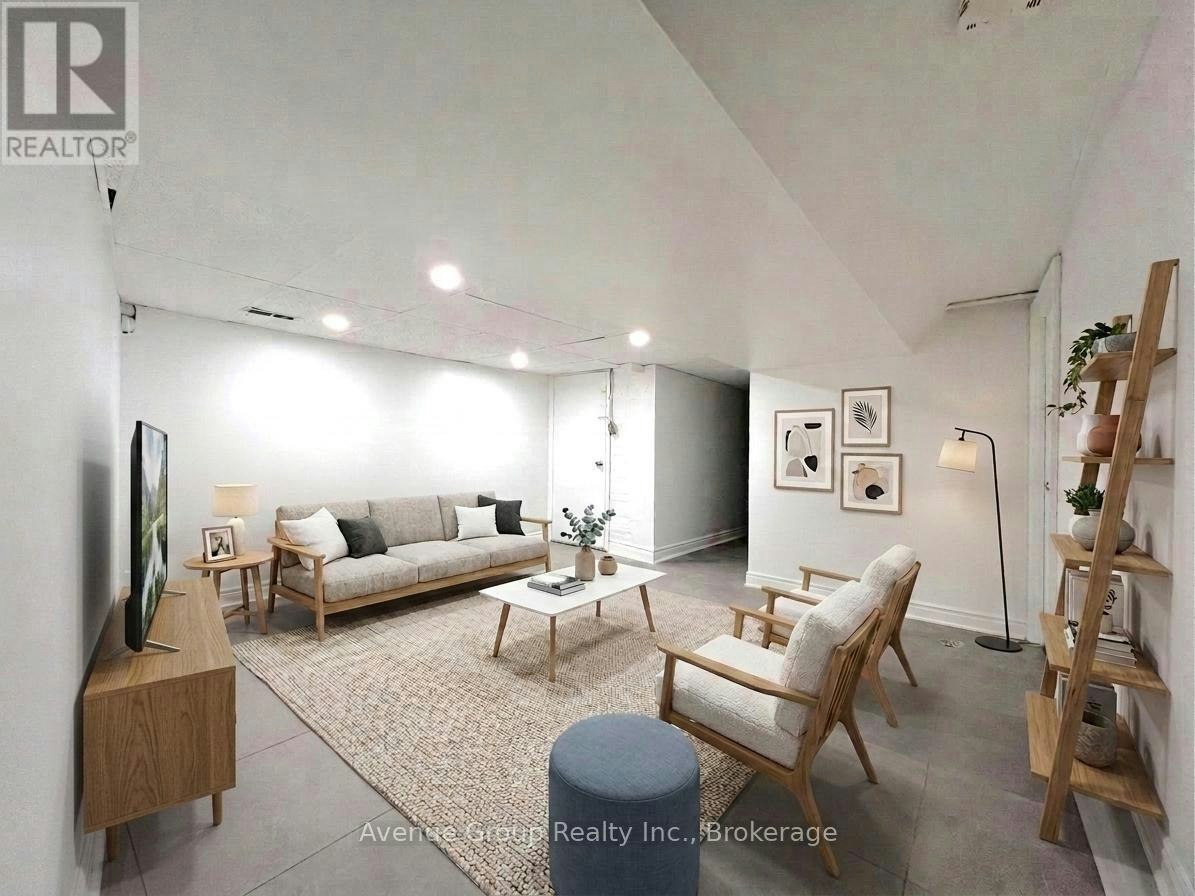 BSMT-210 Shaw Street, Toronto, ON, M6J 2W8